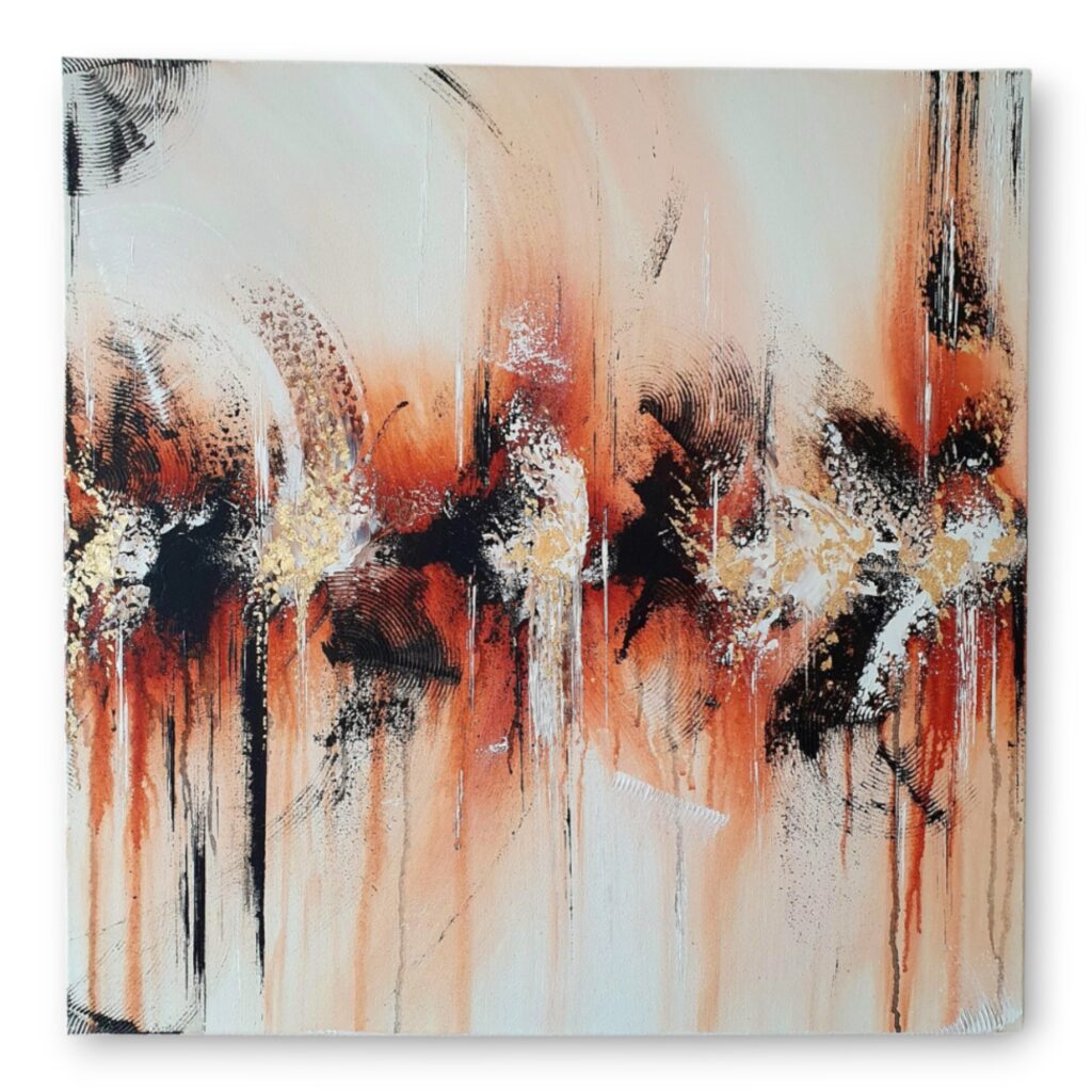 Wildfire - tableau d'une peinture abstraite réalisée par l'artiste peintre belge Laetitia Nemery. Peinture sur toile dans les tons orange, noir et blanc ainsi que des touches d'or. fort contrastes et effets de texture. Oeuvre de galerie d'art en ligne.