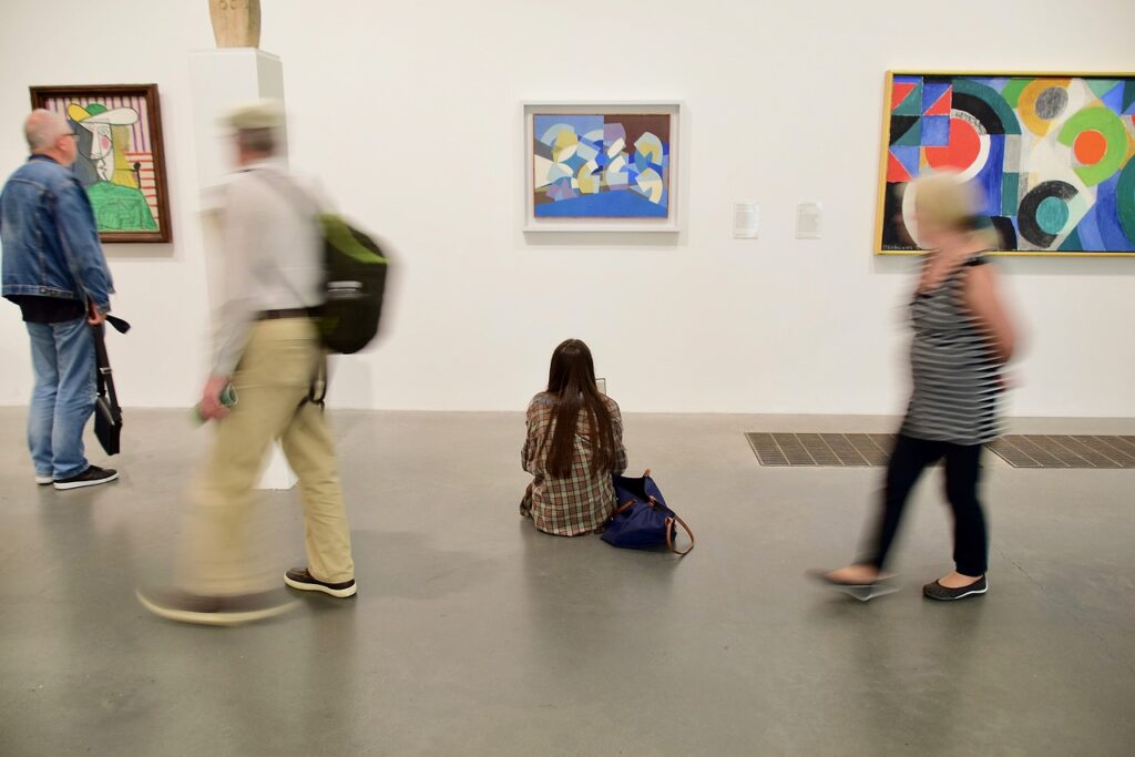 Foto van een galerij voor abstracte kunst - hedendaagse kunst